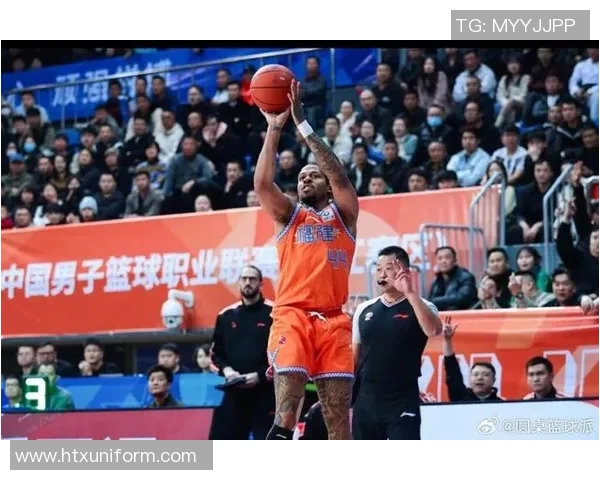 2015年CBA山东队与福建队精彩对决回顾及赛后分析